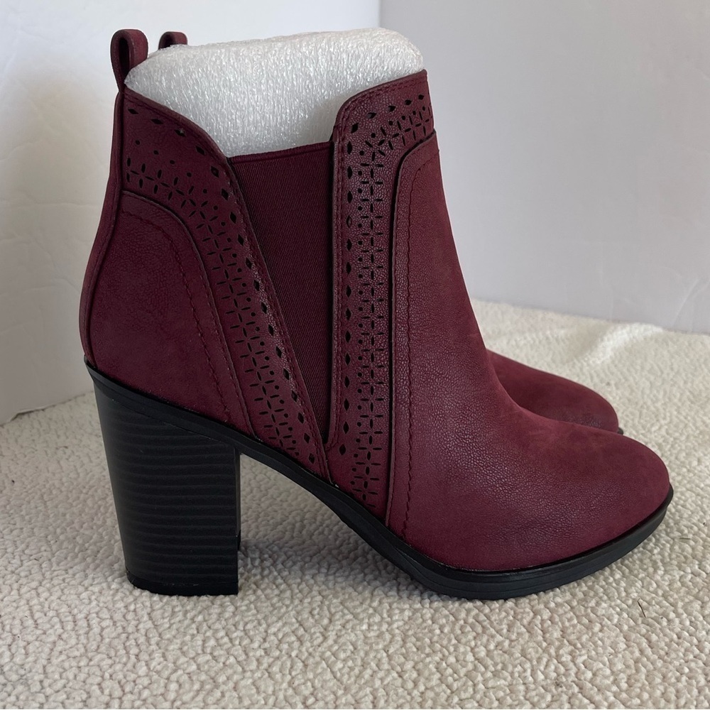 Mia Sutton nwob vegan leather burgundy heeled booties
